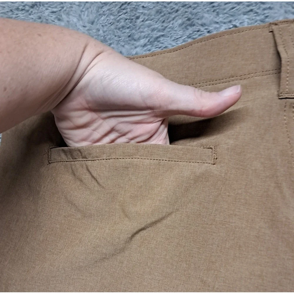 Iron Co. Cargo Shorts Mens Sz 38 Comfort Waistband Regular Fit Khakis Wicking